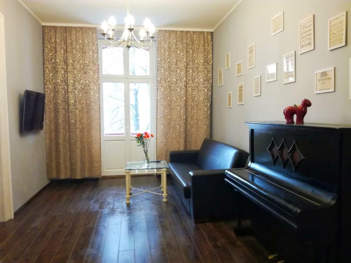 Stylowa Kamienica W Centrum Olštýn Exteriér fotografie